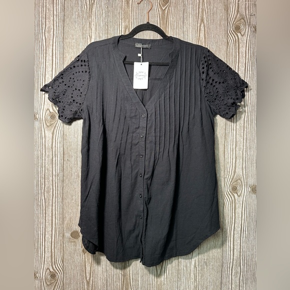 Black Lace Sleeve Button Down Shirt Sz XL NWT - Picture 2 of 6